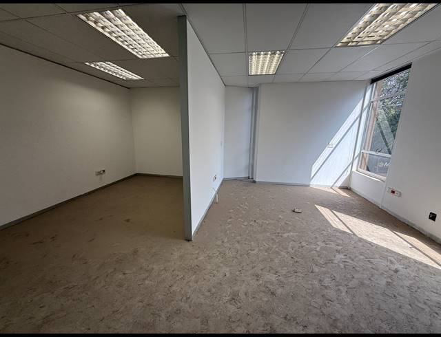 193M² OFFICE TO LET IN ROSEBANK